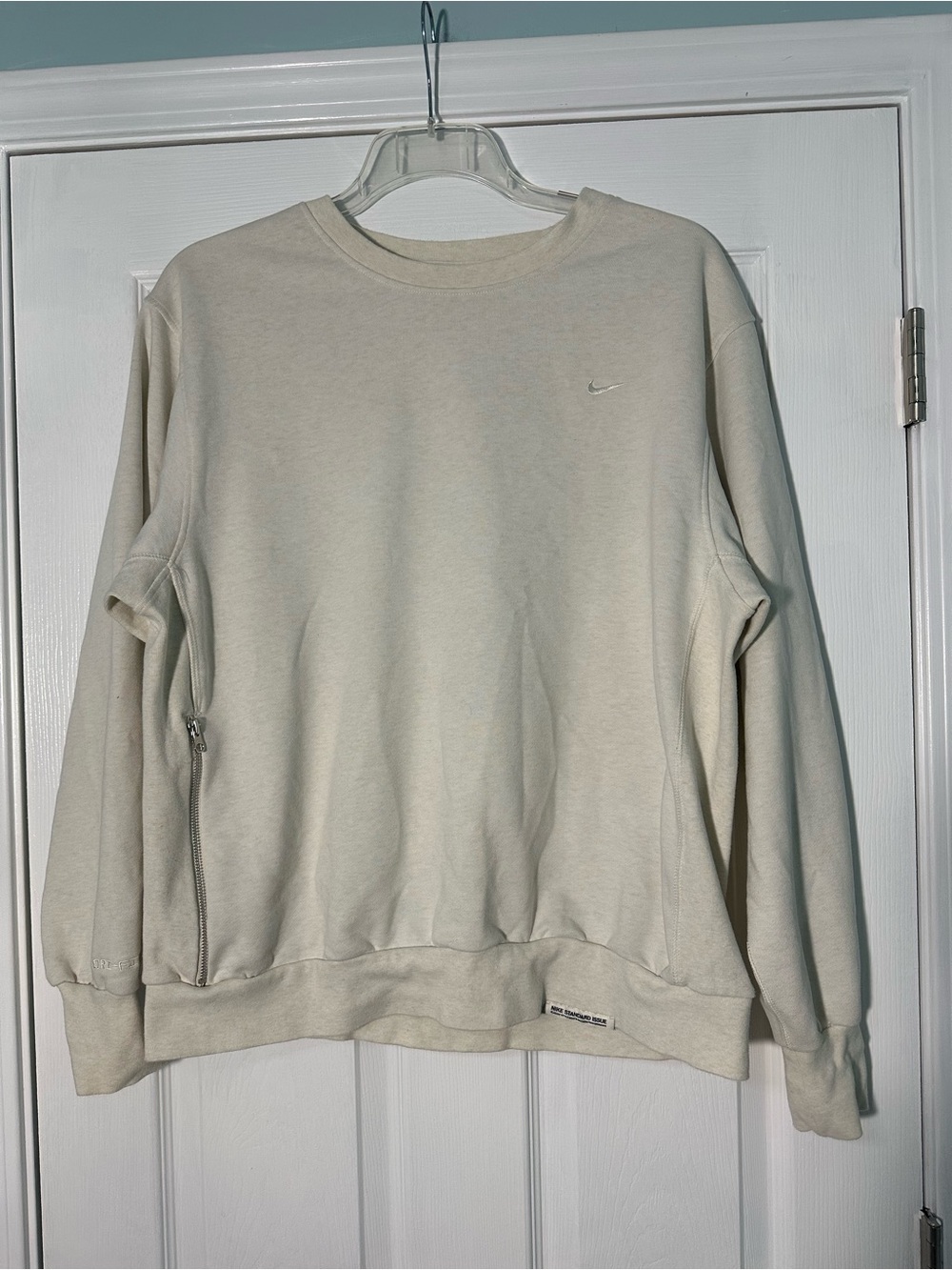 Nike Men’s Cream Crewneck Sweatshirt with Zipper Pocket